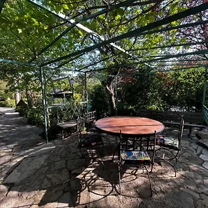Le Priolat Des Anges Aux Portes Des Gorges Du Verdon Bed & Breakfast